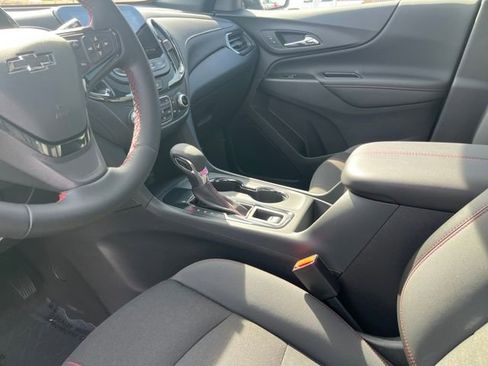 Used 2024 Chevrolet Equinox RS image 31