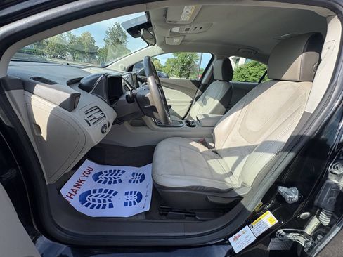 Used 2013 Chevrolet Volt Premium w/ Premium Trim Package image 20
