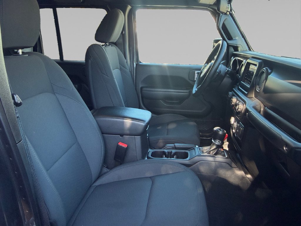 Used 2022 Jeep Gladiator Sport AWD/4WD image 15