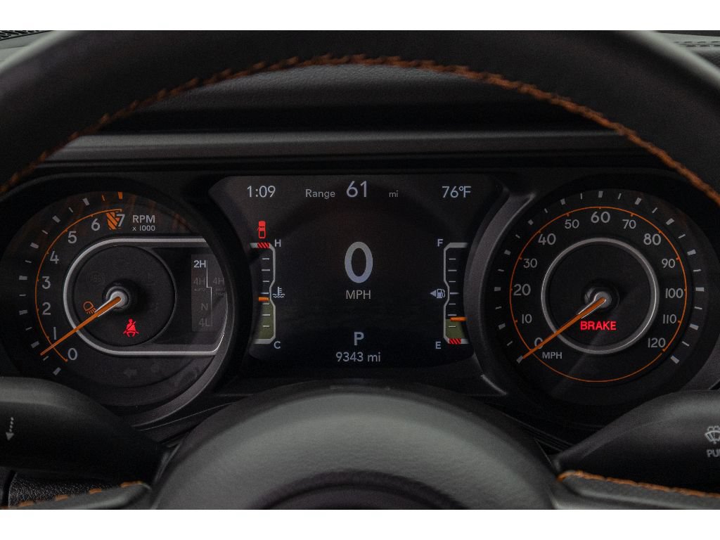 Used 2024 Jeep Gladiator Mojave AWD/4WD image 22