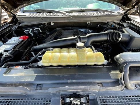 Used 2020 Ford Expedition Platinum image 12