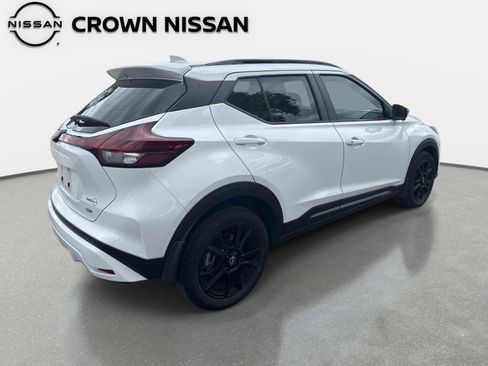 Certified 2024 Nissan Kicks SR FWD image 8
