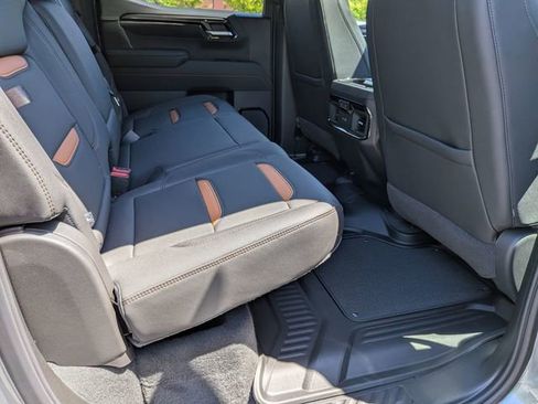 New 2026 GMC Sierra 1500 AT4 w/ AT4 Premium Package AWD/4WD image 24