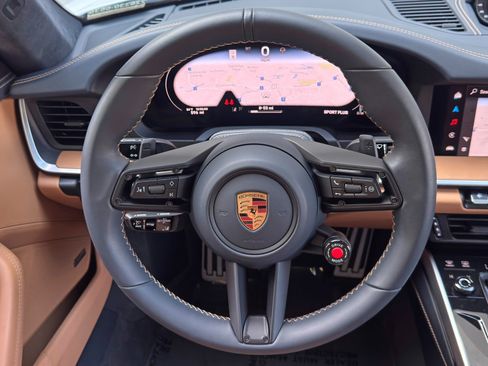 Used 2025 Porsche 911 Carrera GTS RWD image 21