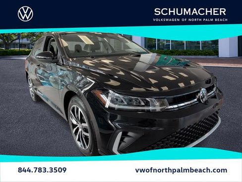 Used 2025 Volkswagen Jetta SE FWD image 1