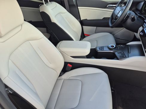 New 2026 Kia Sportage EX image 15