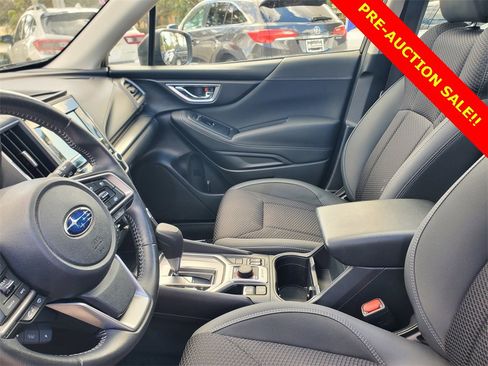 Used 2023 Subaru Forester Premium image 15