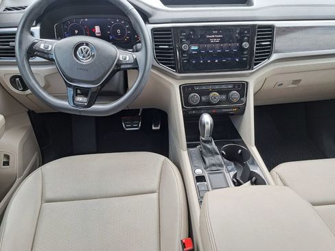 Used 2019 Volkswagen Atlas SEL R-Line image 21