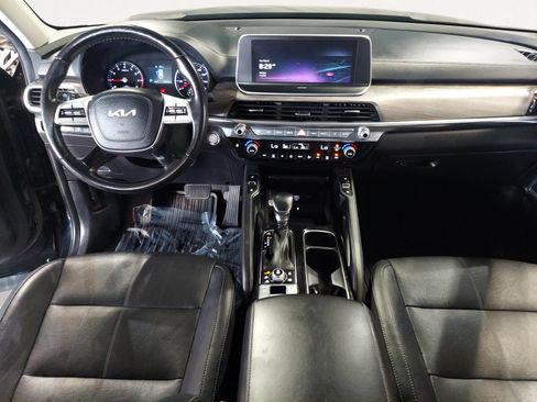 Used 2022 Kia Telluride EX w/ EX Premium Package AWD/4WD image 3
