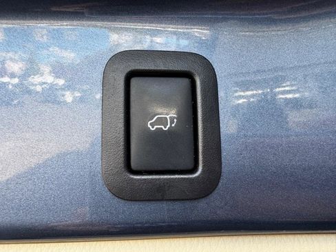 Used 2015 Toyota Highlander XLE AWD/4WD image 22