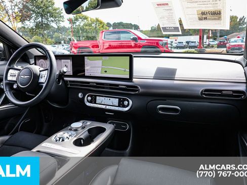Used 2025 Genesis GV60 Advanced image 32