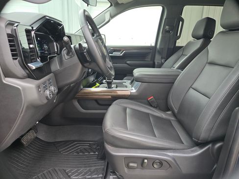 Certified 2023 Chevrolet Silverado 1500 LT Trail Boss w/ Convenience Package II AWD/4WD image 9