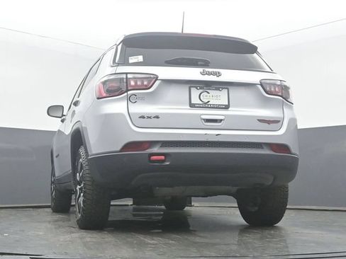 Used 2024 Jeep Compass Trailhawk w/ Sun and Sound Group AWD/4WD image 50