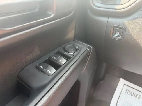 Used 2022 Chevrolet Silverado 1500 Custom AWD/4WD image 13