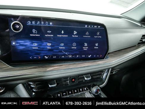 Used 2025 Chevrolet Tahoe LT RWD image 12