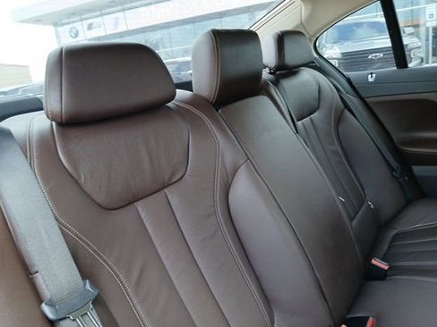 Used 2021 BMW 740i xDrive image 11