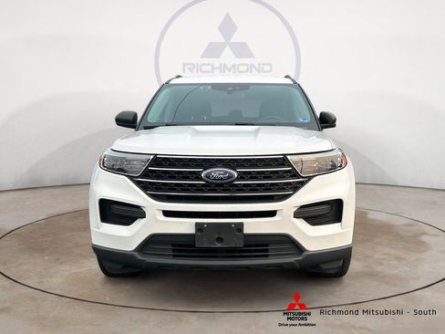 Used 2021 Ford Explorer XLT AWD/4WD image 8