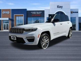Used 2024 Jeep Grand Cherokee Summit w/ Adv Protech Group IV AWD/4WD video 2