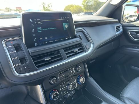 Used 2022 Chevrolet Tahoe LT w/ Luxury Package image 14