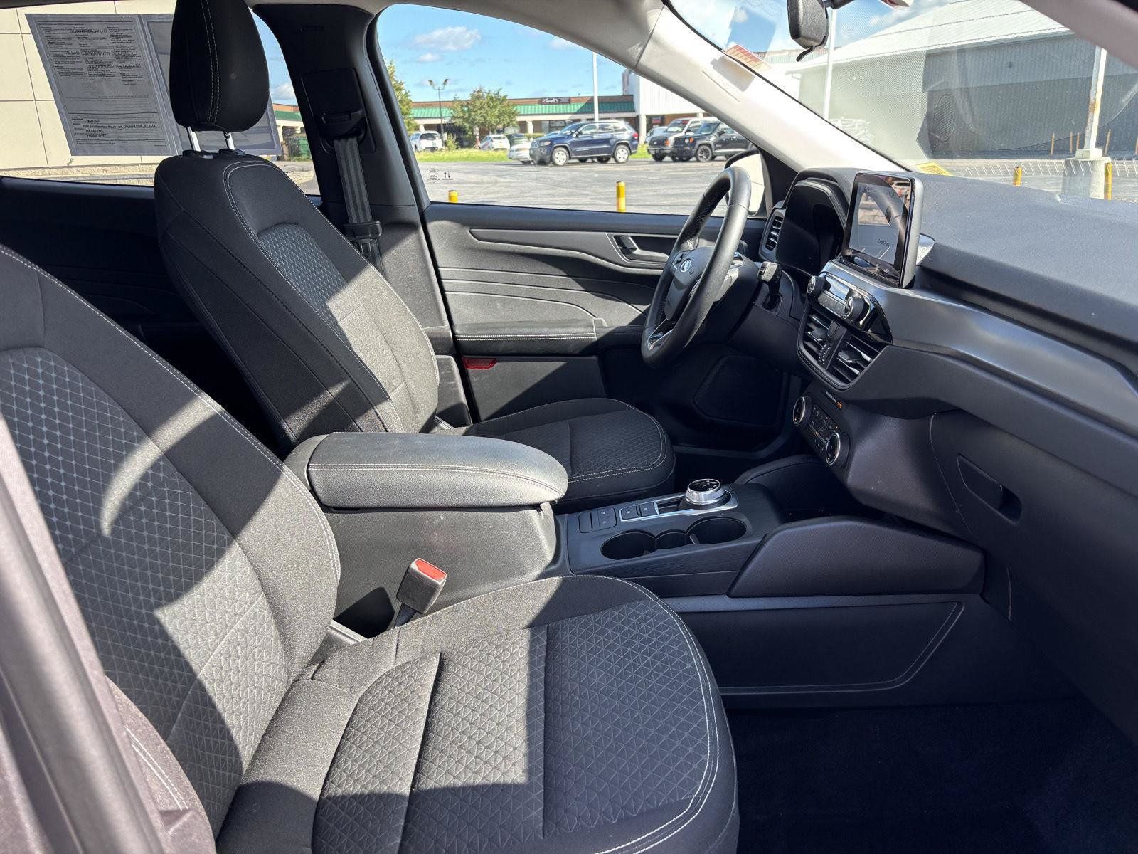 Used 2023 Ford Escape Active AWD/4WD image 33
