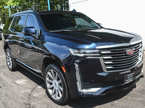 Used 2022 Cadillac Escalade Premium Luxury Platinum image 3