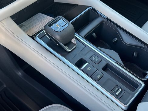 New 2026 Nissan Pathfinder SL image 31