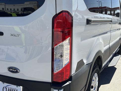 Used 2023 Ford Transit 350 XLT image 5