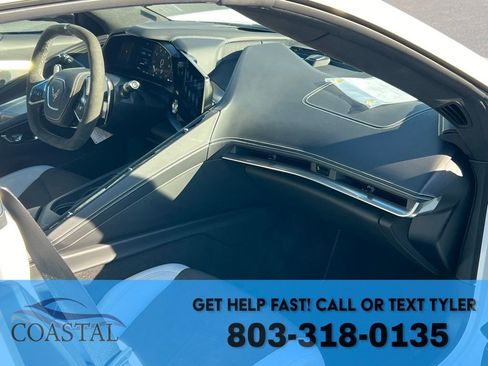 Used 2022 Chevrolet Corvette Stingray w/ Z51 Performance Package image 26