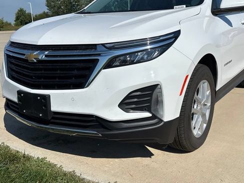 Used 2024 Chevrolet Equinox LT FWD image 11