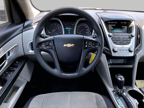 Used 2016 Chevrolet Equinox LS FWD image 6