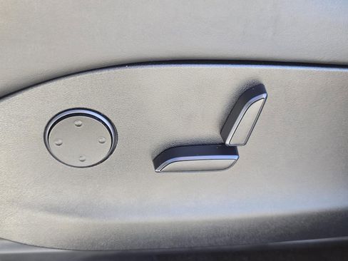 Used 2019 Tesla Model X Long Range image 20