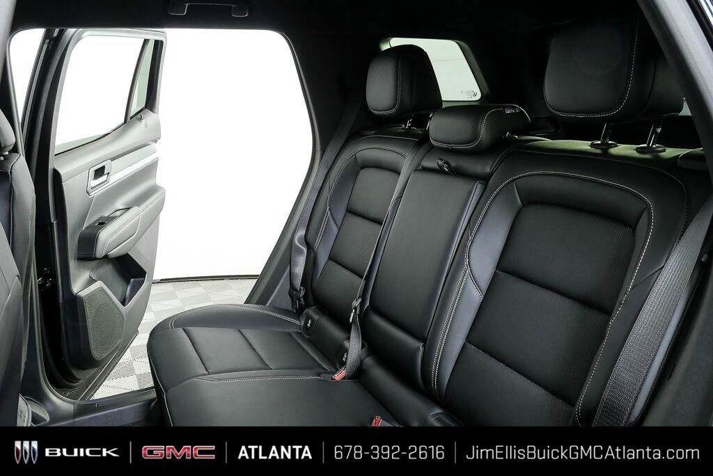 Used 2026 GMC Terrain Elevation w/ Elevation Premium Package FWD image 19