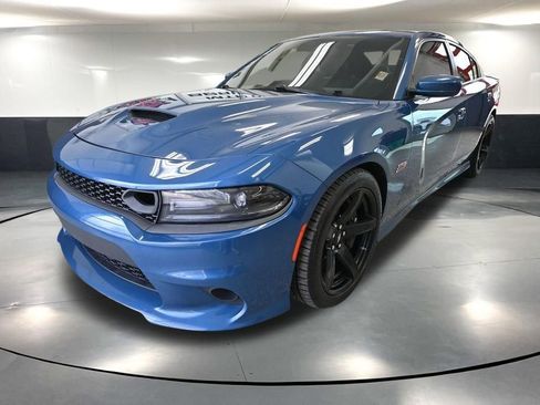 Used 2020 Dodge Charger Scat Pack w/ Dynamics Package RWD image 12