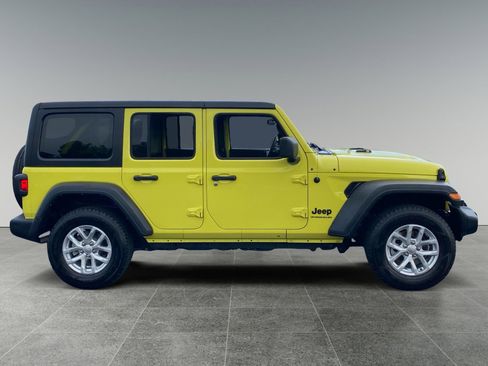 Used 2023 Jeep Wrangler Unlimited Sport AWD/4WD image 6