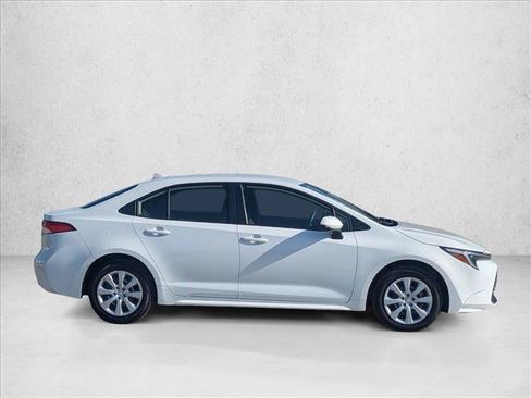 Used 2026 Toyota Corolla LE FWD image 4