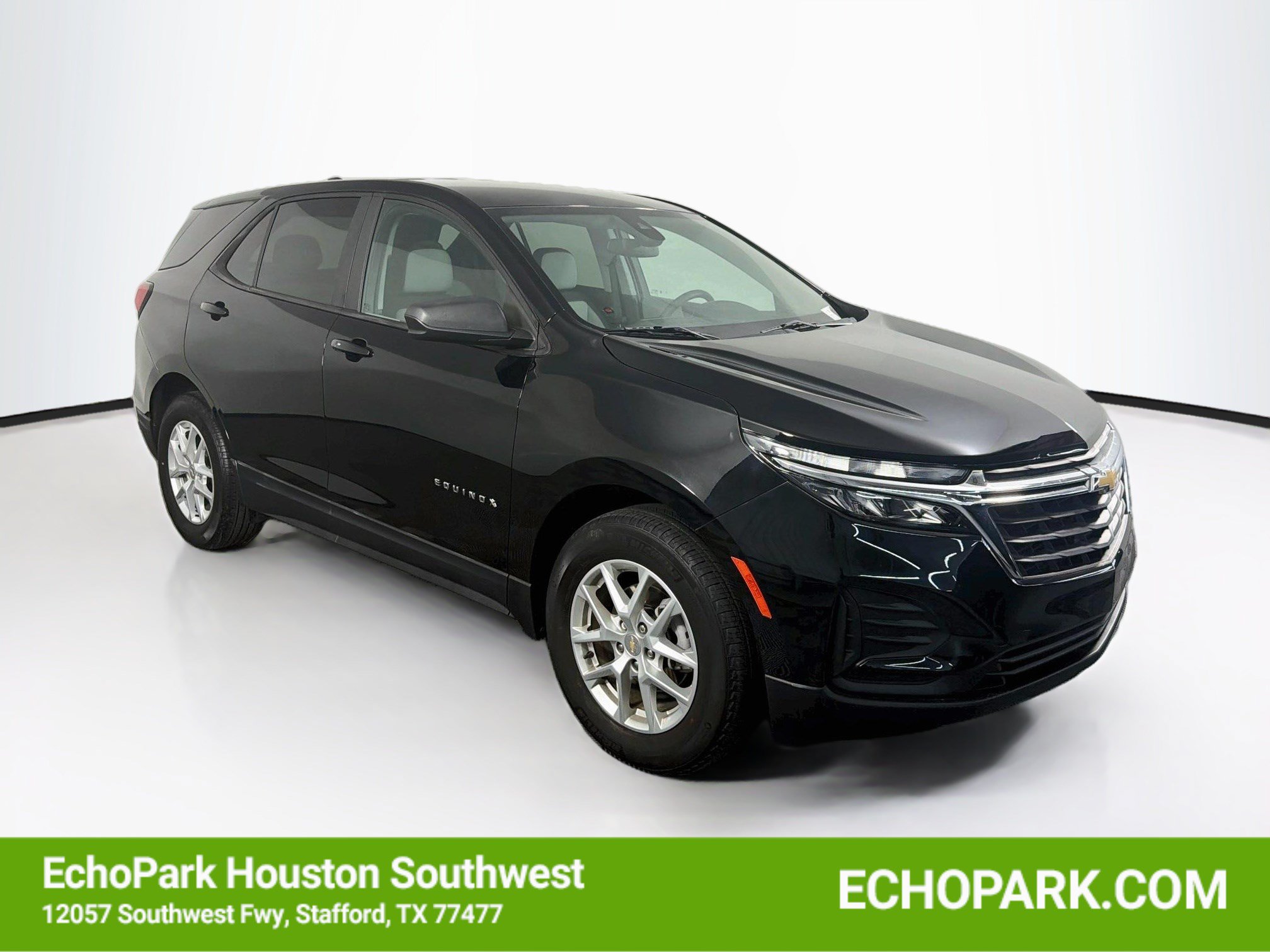 Used 2023 Chevrolet Equinox LS w/ LS Convenience Package FWD image 1