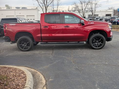 Used 2024 Chevrolet Silverado 1500 LT Trail Boss w/ Protection Package image 10