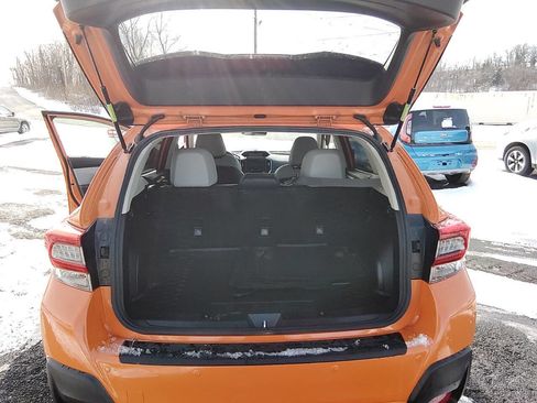 Used 2020 Subaru Crosstrek 2.0i Limited w/ Moonroof Package w/Navigation image 12