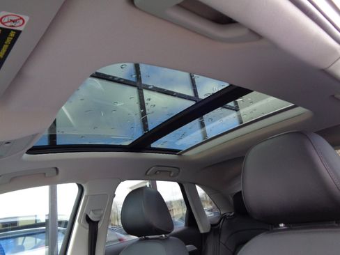 Used 2016 Audi Q3 2.0T Premium Plus w/ Technology Package image 15