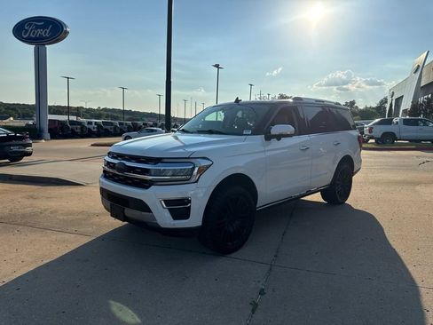 Used 2023 Ford Expedition Limited RWD image 7