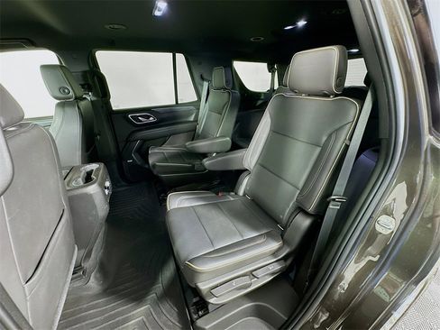 Used 2021 GMC Yukon SLT image 28
