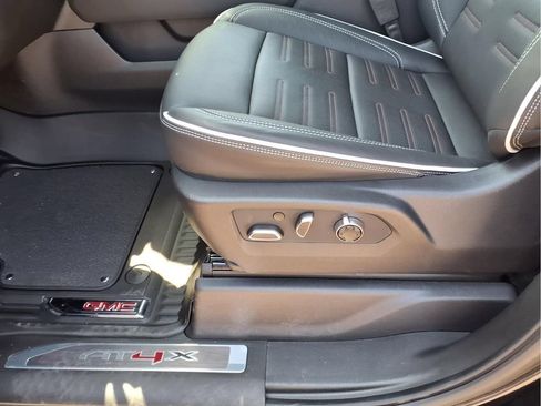New 2026 GMC Sierra 1500 AT4X AWD/4WD image 17