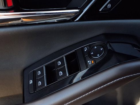 Used 2023 MAZDA CX-30 2.5 Turbo w/ Premium Package image 18