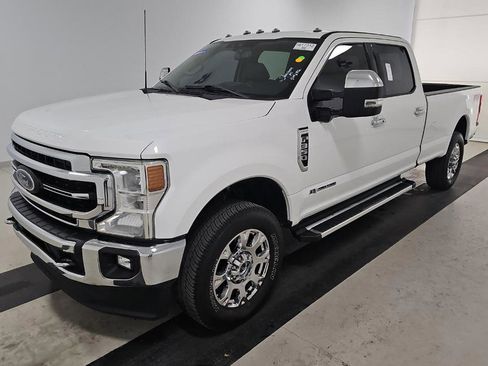 Used 2022 Ford F350 Lariat w/ Lariat Ultimate Package AWD/4WD image 3