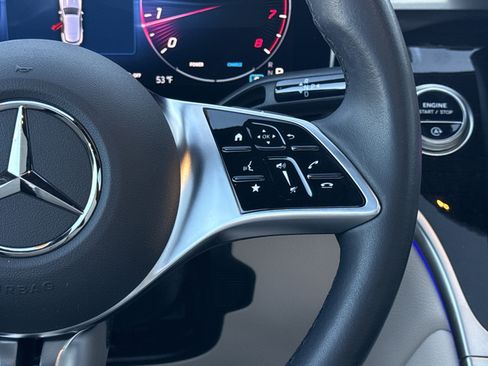 Certified 2025 Mercedes-Benz GLC 300 image 37