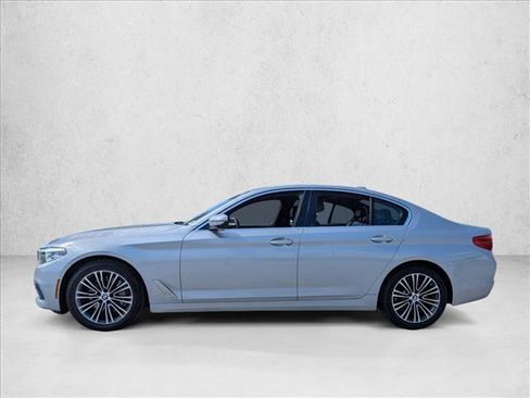 Used 2019 BMW 530i xDrive w/ Convenience Package AWD/4WD image 9
