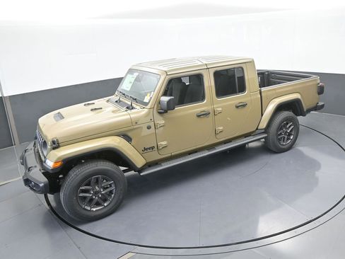 New 2026 Jeep Gladiator Sport image 43