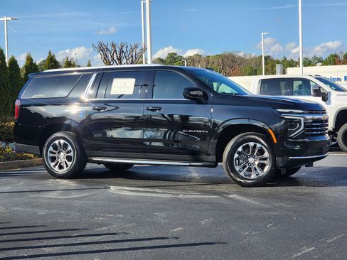 New 2026 Chevrolet Suburban LT w/ Comfort Package image 3