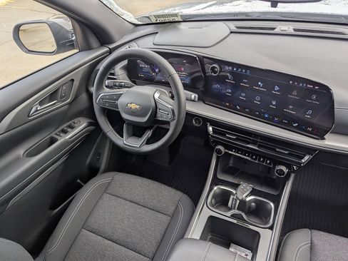 New 2026 Chevrolet Traverse LT w/ LPO, Floor Liner Package image 18