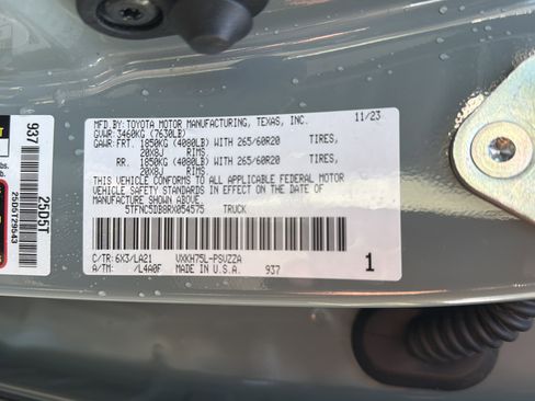 Used 2024 Toyota Tundra Platinum image 34